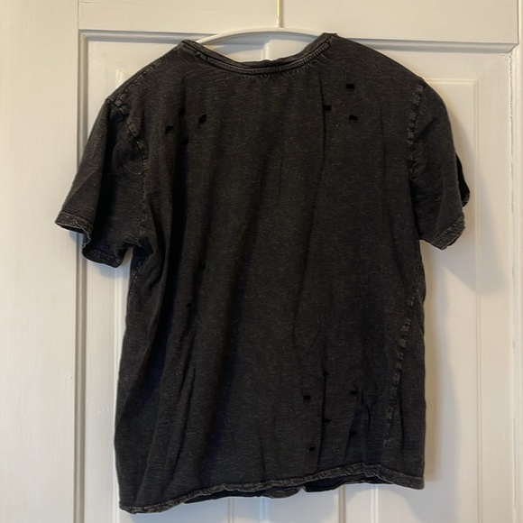 Bundle 2 for $15 😀 Forever 21 T-shirt - Picture 3 of 8